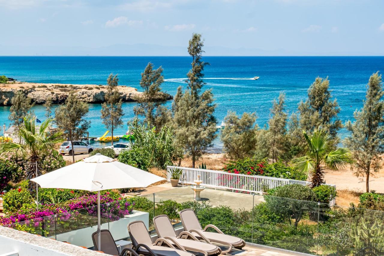 Beach Front Aqua Marina By Ezoria Villas Paralimni Ngoại thất bức ảnh