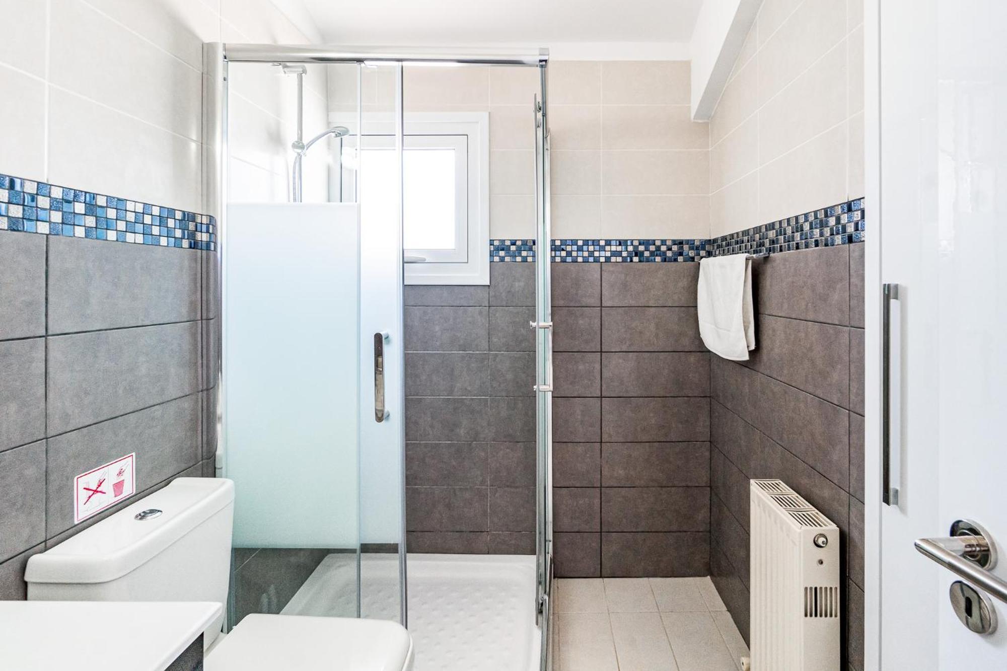 Beach Front Aqua Marina By Ezoria Villas Paralimni Ngoại thất bức ảnh