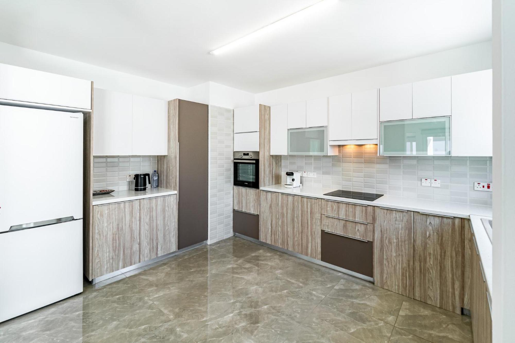 Beach Front Aqua Marina By Ezoria Villas Paralimni Ngoại thất bức ảnh